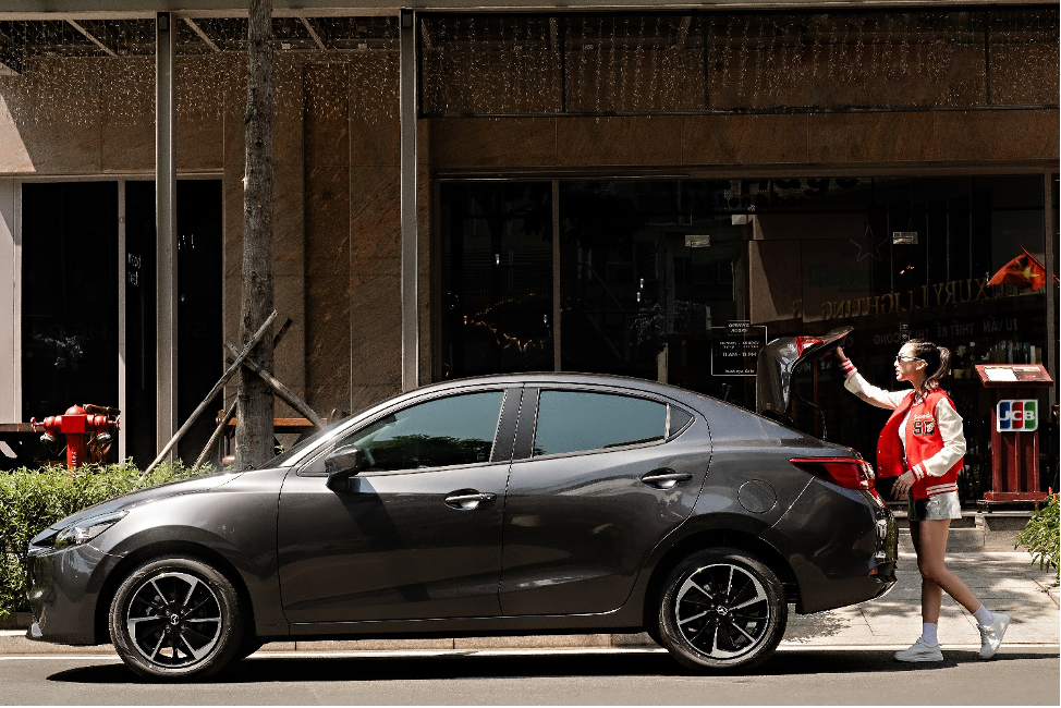 Mazda2 ưu đãi cao nhất 25 triệu đồng từ ngày 10/5.