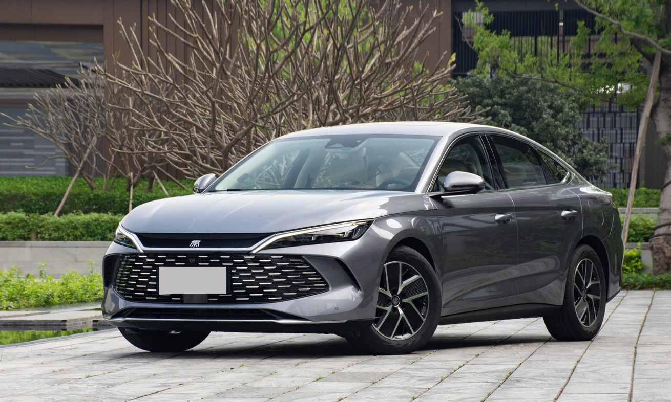 Qin L - mẫu sedan áp dụng công nghệ hybrid mới vừa ra mắt hôm 28/5. Ảnh: BYD