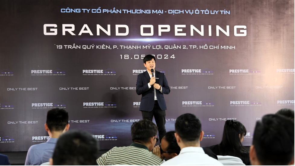 Ông Phạm Trọng Tín, Founder & CEO Prestige Automobile phát biểu tại sự kiện.