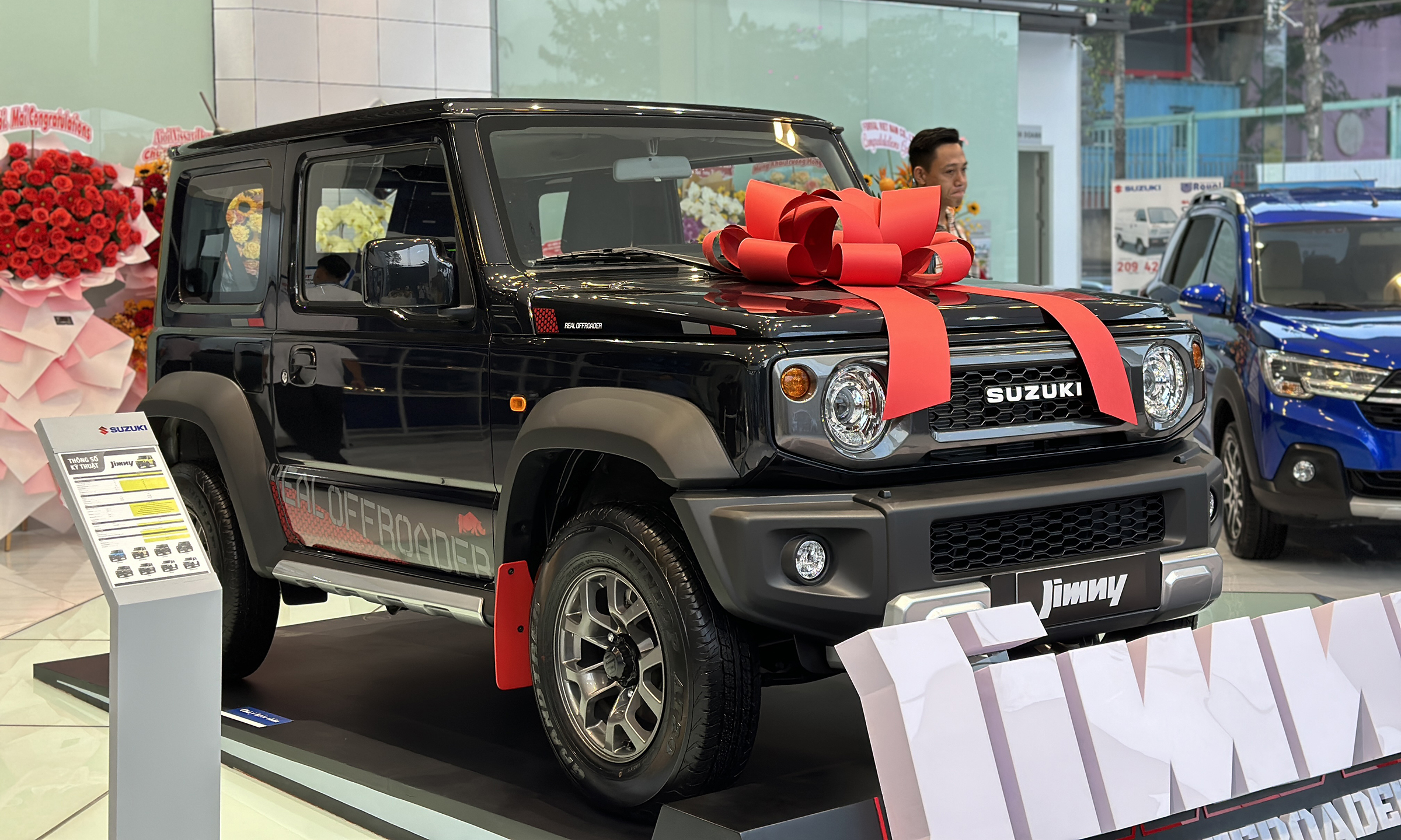 Suzuki Jimny tại một đại lý ở huyện Hooc Môn, TP HCM. Ảnh: Phạm Trung