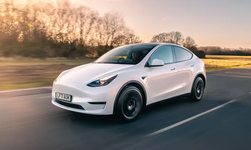 Xe điện Tesla Model Y. Ảnh: Top Gear